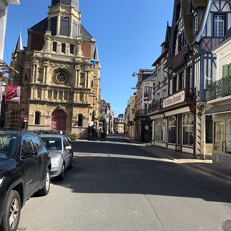 2 Pieces- Rue Pietonne Trouville -Le Petit Juliana Kültér fotó